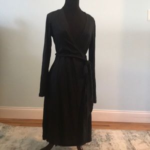 Black long sleeve Banana Republic wrap dress S